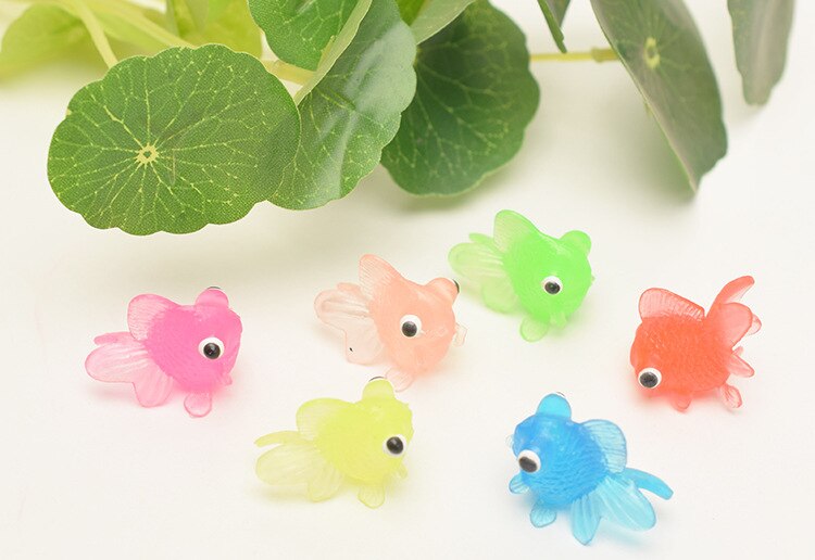 30Pcs/lot Mini Soft Rubber Gold Fish Baby Bath Toys Plastic Simulation Small Goldfish Water Toy Fun Kids Swimming Beach Toys