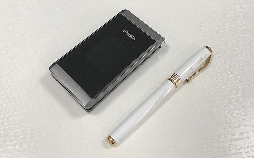 UNIWA X28 2G Dual screen Dual SIM Flip Senior Push-Button Cell phone Russian Keyboard Key Phone Unlocked Mobile Phones 1200mAh