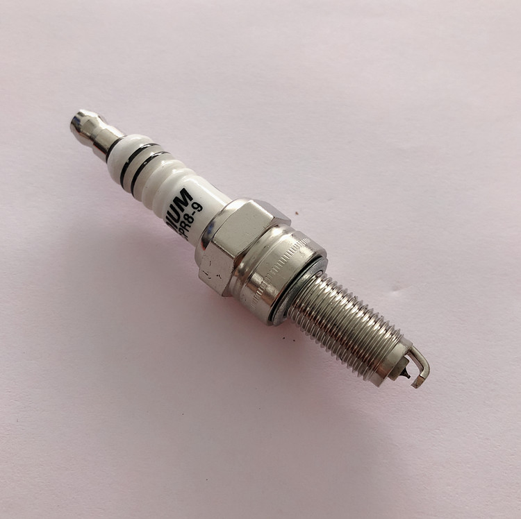 Bougies D'allumage Iridium BKR6EIX 6418 - Lot De 4, électrode Iridium, Puissance Moyenne - Pièces Automobiles Qualité