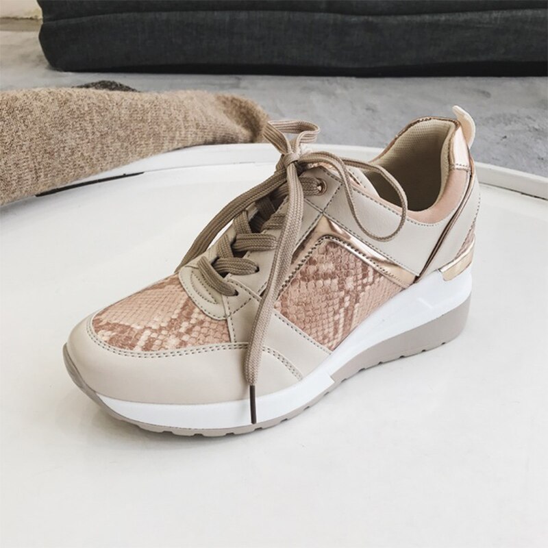 Kvinders sneakers slangeprint vulkaniserede sko kilehæl kvinde løbesko forår efterår kvindelige snøresko damesko
