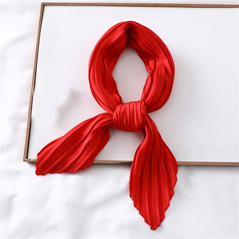 70*70cm satin plisseret lille ring tørklæde luksus ensfarvet silke hals tørklæder femme crinkle hårbånd tørklæder: Rød