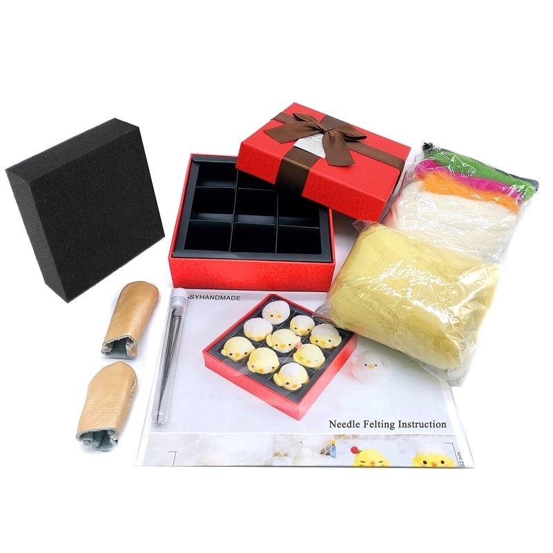 Mini Chicken Merino Needle Felting Kits for Beginner, Needles, Finger Guards, Foam Mat, Instructions, DIY Felting Craft