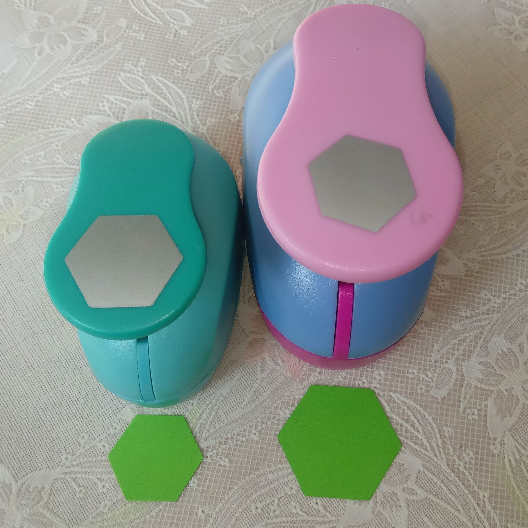 free ship hexagon punch paper cutter crafts scrapbook Embossing device kid hole punches cortador de papel S2934-8