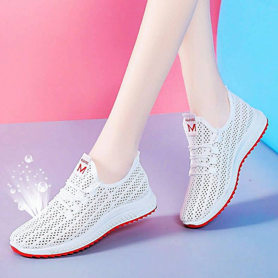 Scarpe in rete traspirante, vecchie scarpe di stoffa di Pechino, scarpe in rete scavate, scarpe singole casual leggere e con suola morbida