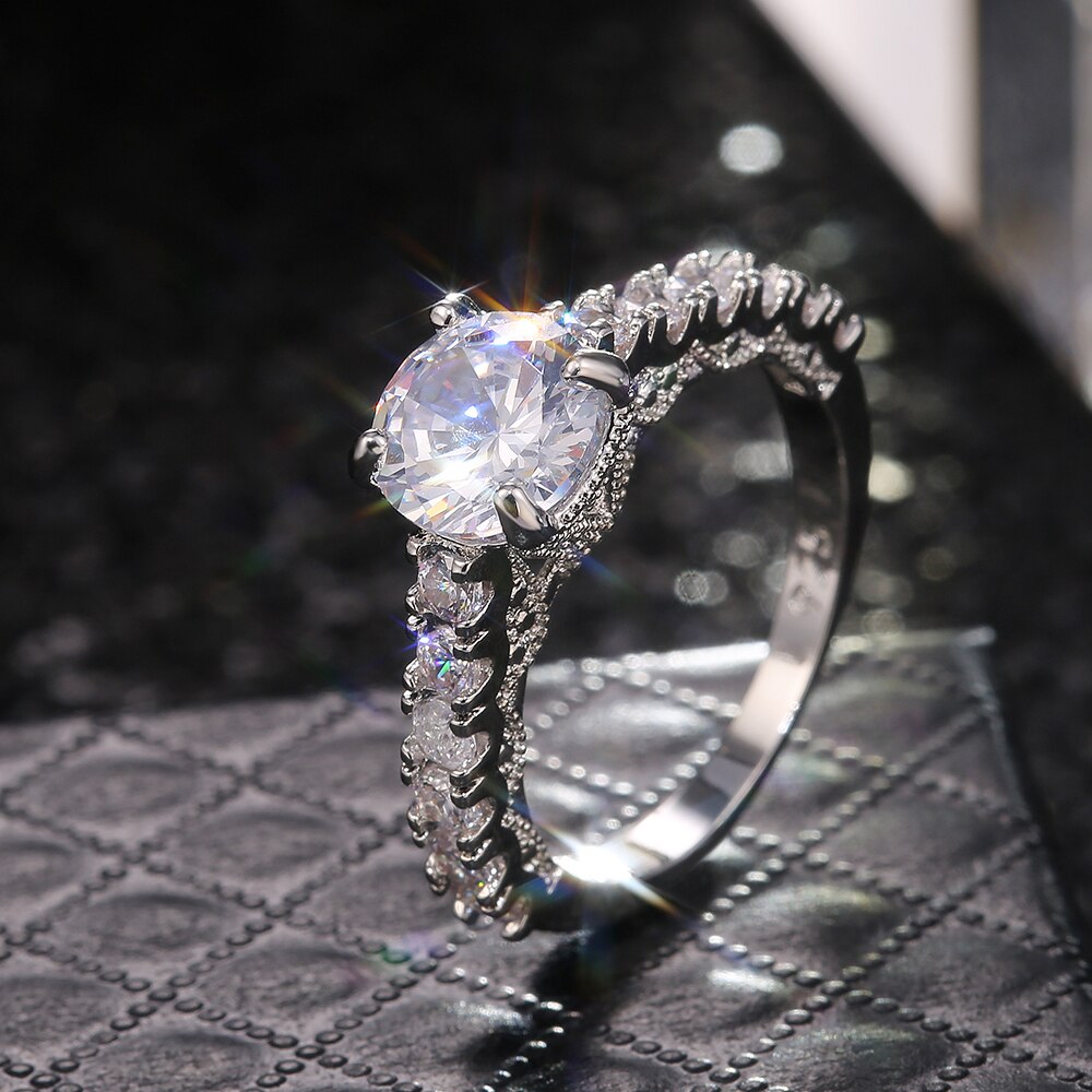 Huitan Neue-Klassisch gestaltet 4 Krallen Zirkonia blendend Ehe Hochzeit Zeremonie Frauen Ring Edlen Schmuck