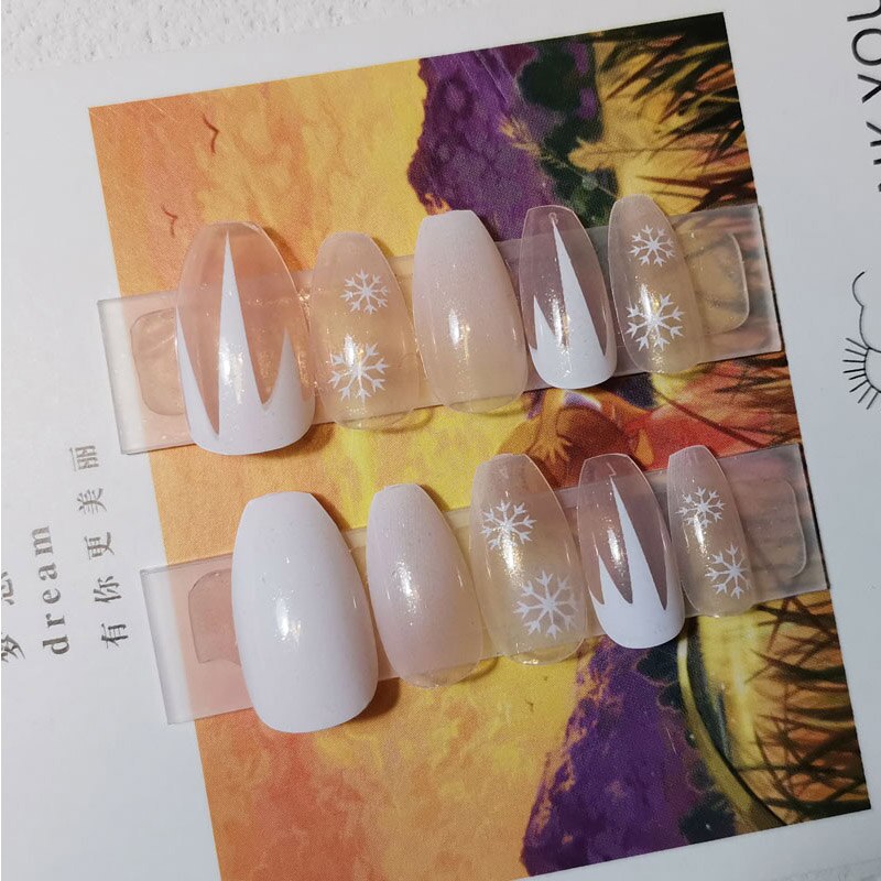 Faux ongles d'halloween pour les ongles, Nail Art, manucure, Nail Art, Nail Art, paillettes argentées dégradé, porter étanche, amovible à pression, avec des designs, 24 pièces/boîte