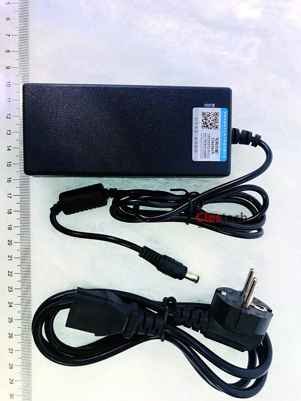 11.11sale 12V6A power adapter 4 out AC/DC Adaptor 100V-240V Converter Adapter Power Supply EU/US/UK Plug to 4 Male Power Splitte