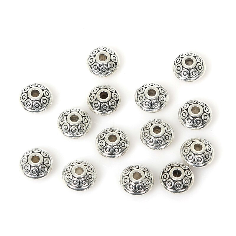 50 stuks tibetaanse ronde ovale metalen kralen voor het maken van sieraden, doe-het-zelf zinklegering bedelaccessoire voor het maken van sieradenarmbanden: Zilver