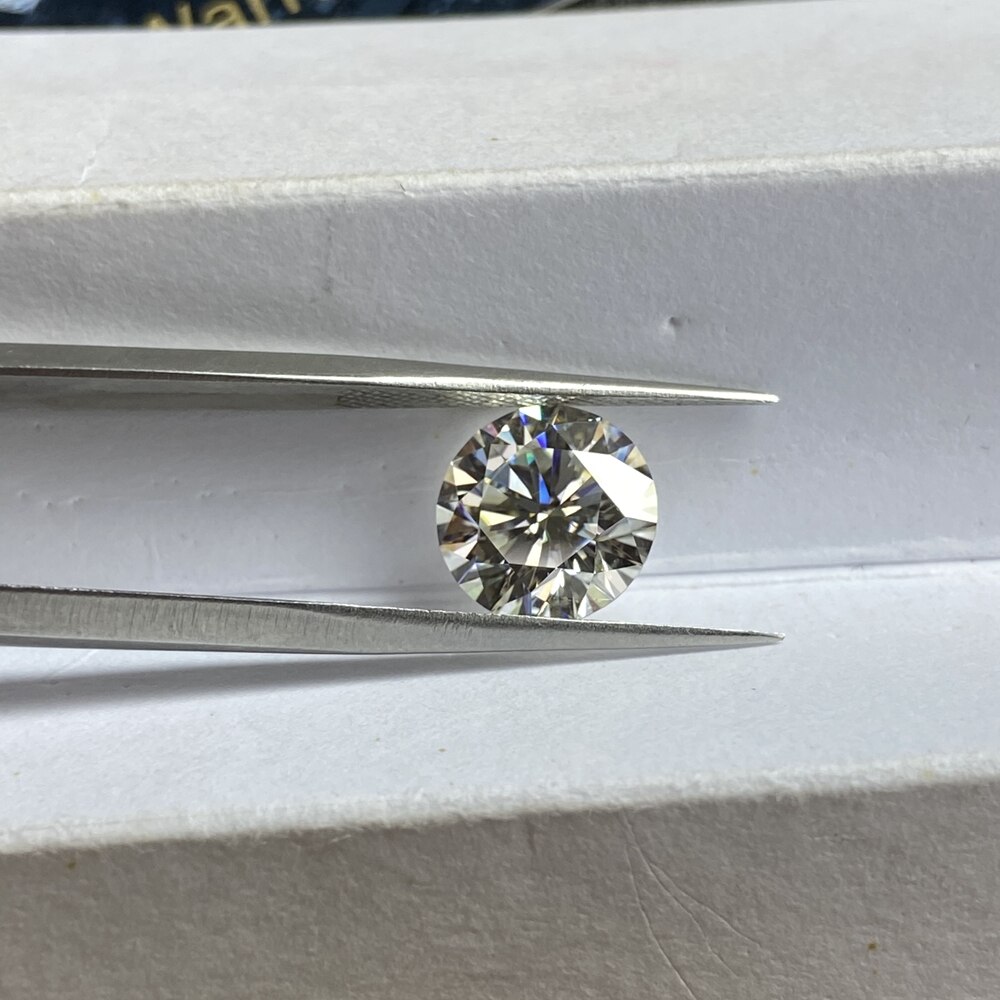 Lab Creat Diamant Losse Moissanite 2 Stuks 0.5 Karaat 5 Mm Ef Kleur Uitstekende Cut Duidelijkheid VVS1 Moissanite Oorbel Ring