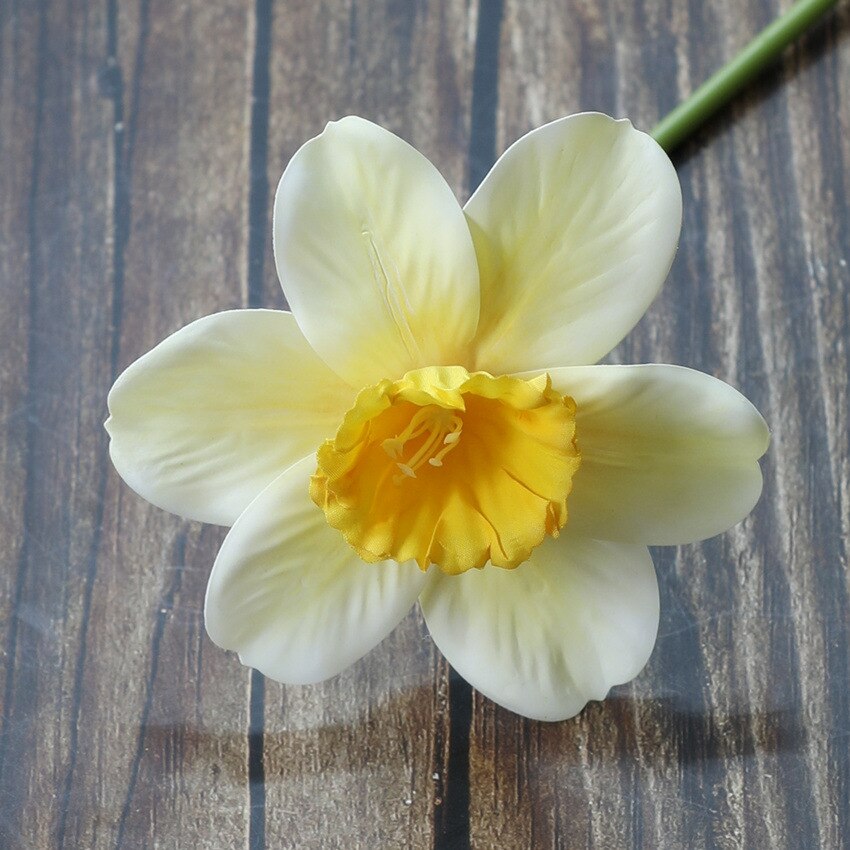 5 stk/parti små påskelilje kunstige blomster til hjemmefest havedekoration kontor bordindretning hvide blomster kunstige: Lysegul