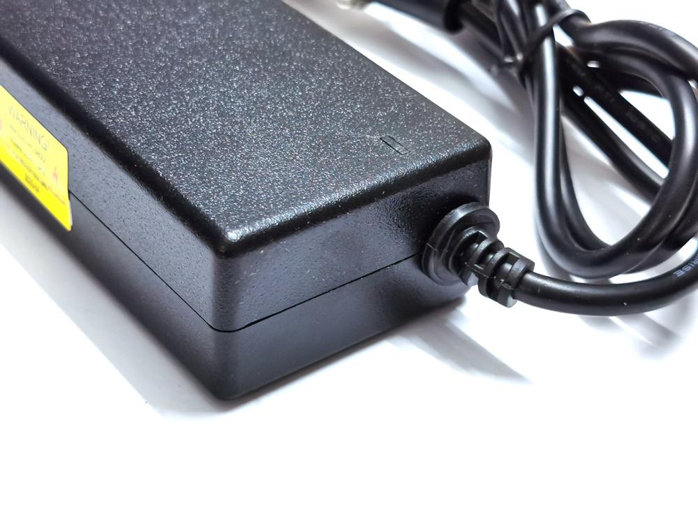 Cargador de batería de ácido y plomo para bicicleta eléctrica, cargador de ruedas de 24 V y 2A, para césped, 1 ud.