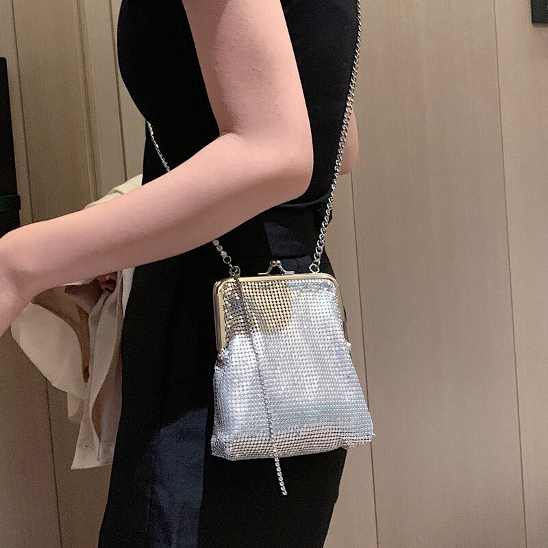 Sølv metall kvinne kveld bag luksus diamant dusk kvinner fest clutch bag crossbody kjede bag vesker og vesker bolso mujer