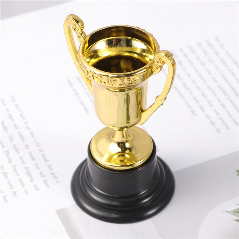 20Pcs Reward Trophy Prize Cup Plastic Trophy Novelty Toy Gags & Practical Jokes For Kids Game Children