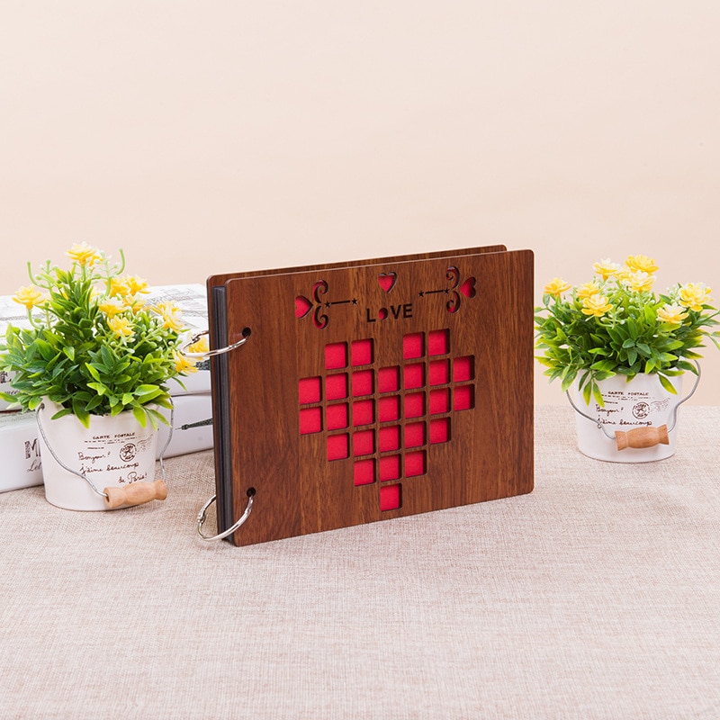 8 inch fotoalbum met houten omslag, liefdesherdenkingskaart, handgemaakt, losbladig houtsnijwerk, geplakt, doe-het-zelf plakboek, zwart vel, trouwalbum: Liefde