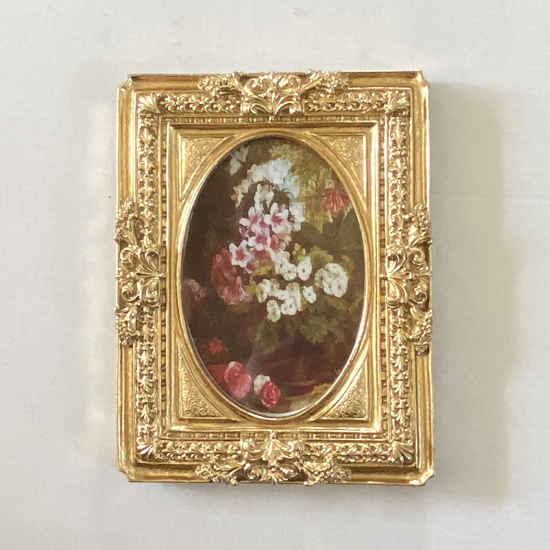 Vintage Rectangle Photo Frame Wall Hanging Golden Embossed Resin Picture Frame Holder Table Decoration Home Decor, Paper Random: Burgundy