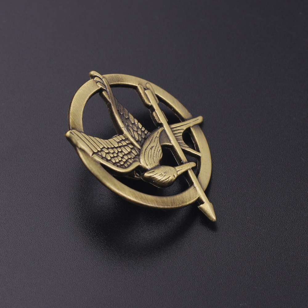 The Hunger Games Metal Brooch Jewelry Accessories Circular Shape Vintage Punk Style Mockingjay Badge Lapel Pins for Women