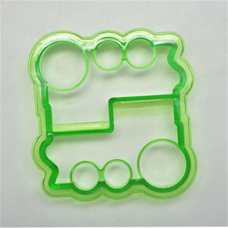 Cortador de sándwich Mini oso de dibujos animados ardilla mar perro pan cuchillo sándwich cortador sellador cocina DIY niños Bento almuerzo molde para hornear: Transparente