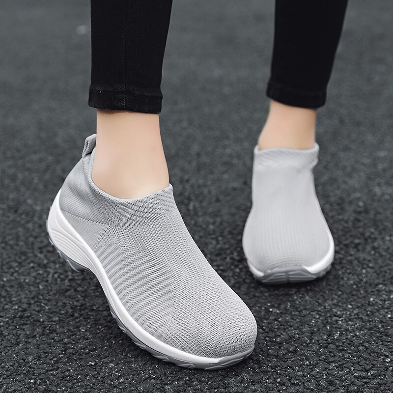 Buty do chodzenia kobiety Chunky Sneakers platforma moda Knitting mokasyny na co dzień Slip-on oddychające