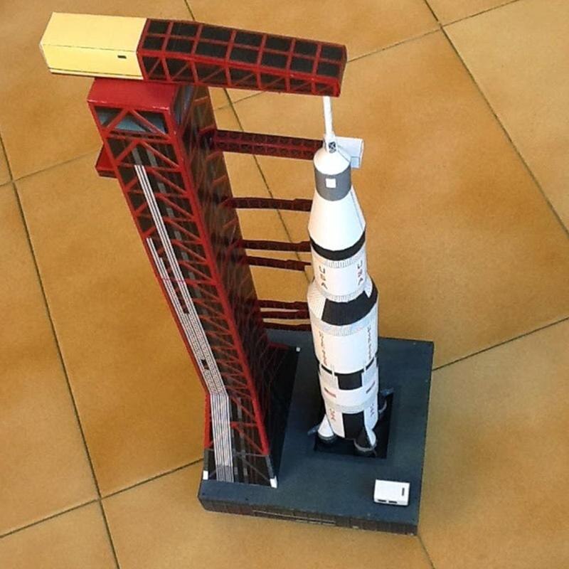 Paper Model 1:300 Saturn 5 Carrier Rocket And Launch Pad Handmade Diy Z7A3
