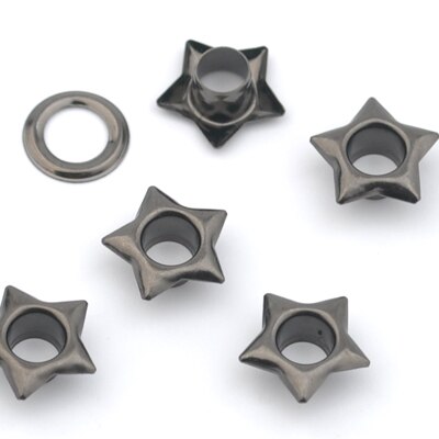 60 sæt metaløje 5mm metal messing øjer med vaskemaskine stjerne form metal gennemføring øjer sølv / sort jy -014