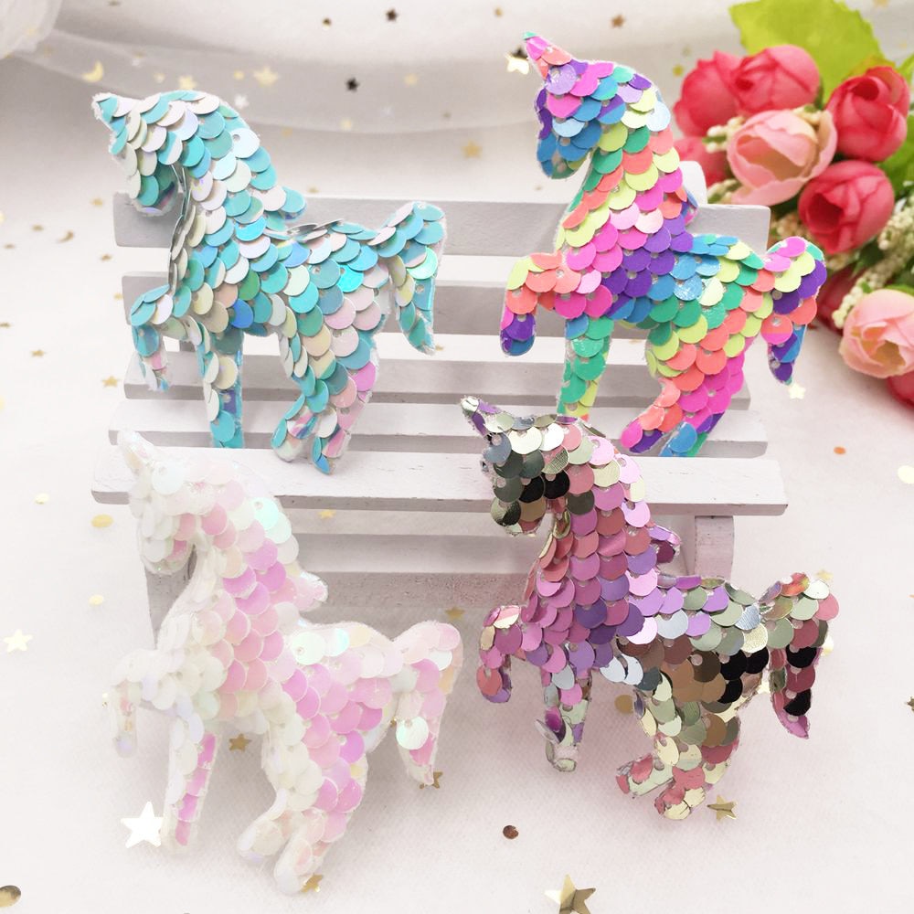 Färgglatt glitter fisk skala paljett vadderat tyg enhörning applikation gör barn hår klipp tillbehör diy hantverk leveranser: Slumpmässigt blandat