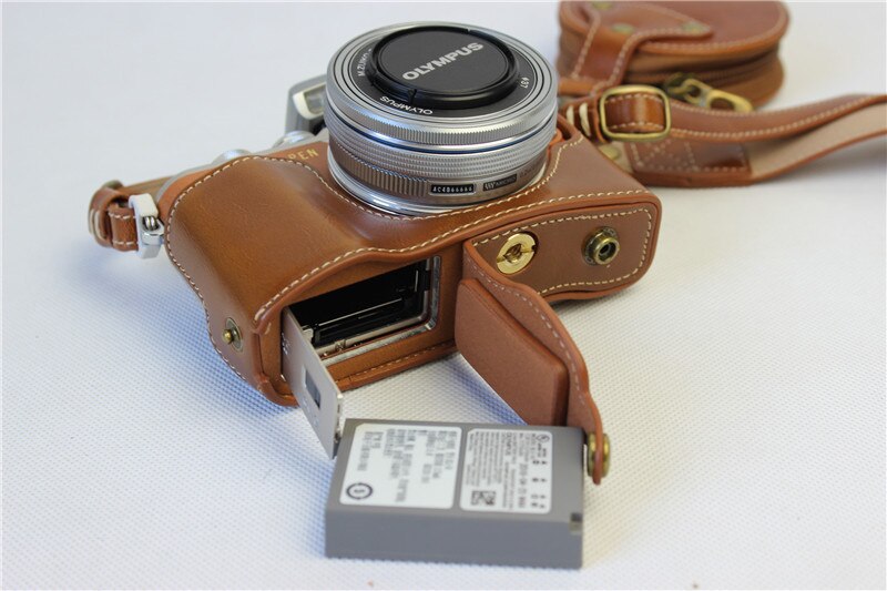 Luxury Pu Leather Video Camera Case For Olympus EPL7 EPL8 E-PL8 14-42mm Camera Bag Open Battery _+ strap + Mini Pouch