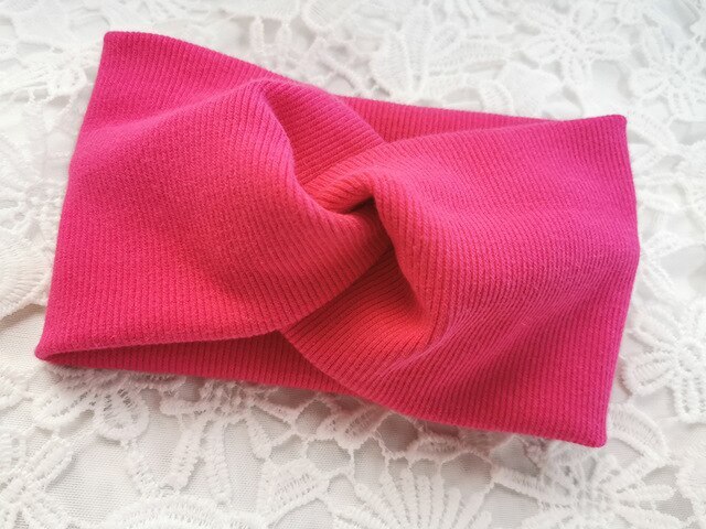 Schattige effen baby tulband meisjes katoenen gedraaide geknoopte hoofdband elastische haarbanden kinderhoofddoeken haaraccessoires: Tou-roze rood