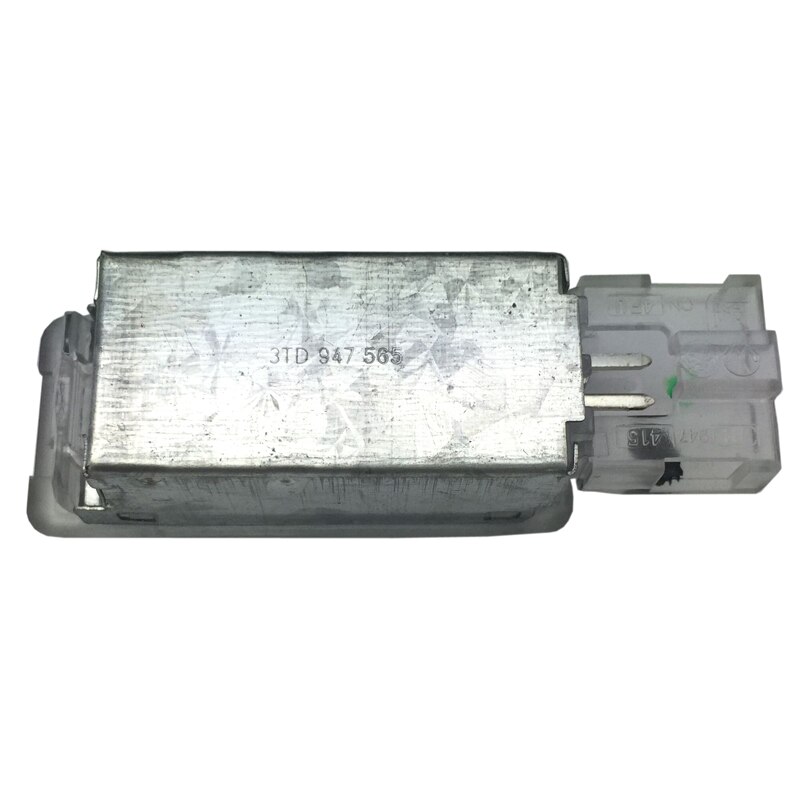 Car Footwell Light For VW Golf 6 Jetta MK5 MK6 Tiguan Passat B6 Polo 7L0 947 415 5ND 947 415 7L0947415 3TD947415 3TD947565