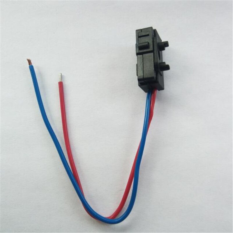 Left side Right side Door Lock Micro Switch For Octavia Fabia Superb Passat B5 Bora Golf 4 MK4 Polo Door sensor: right side