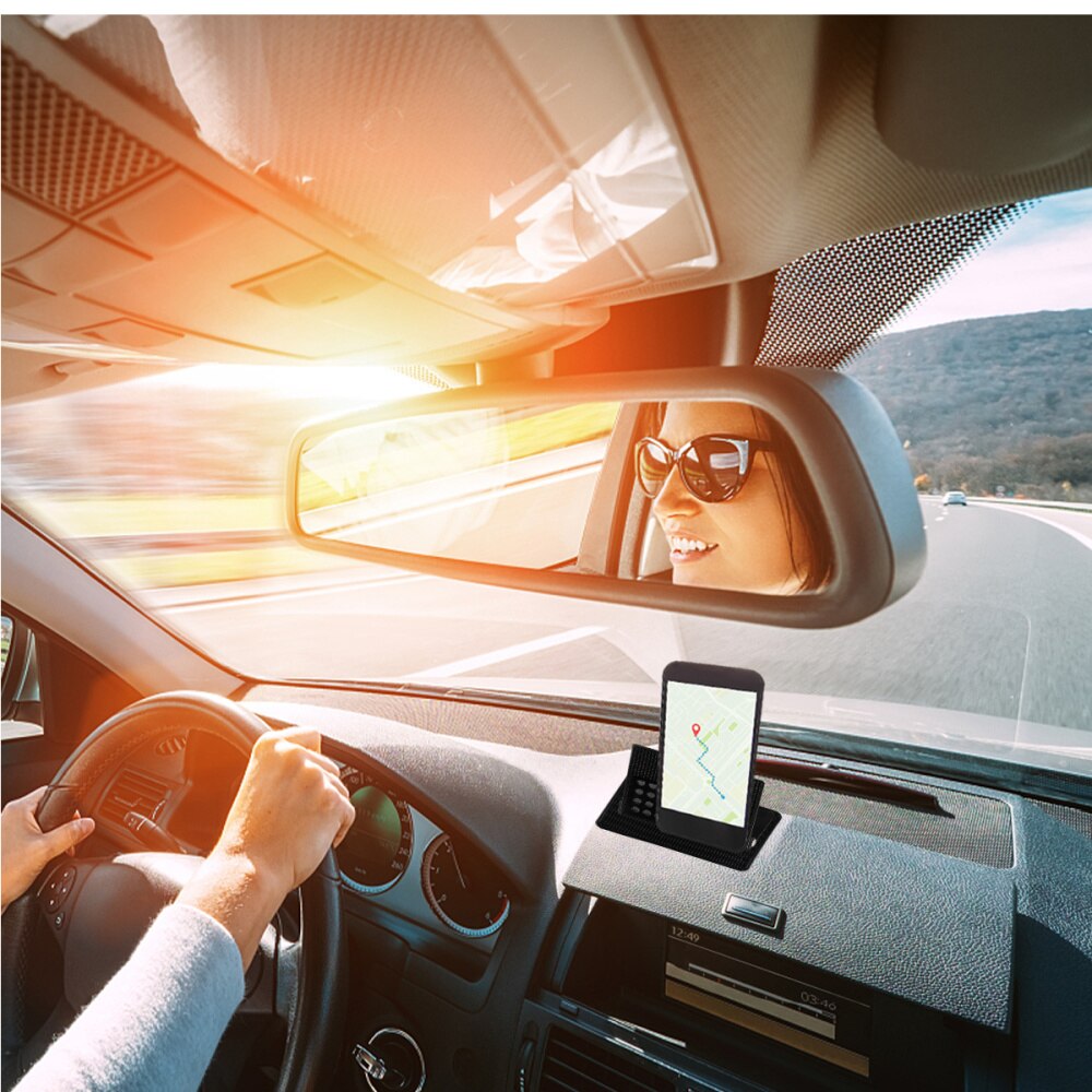 2 Sets of Antiskid Simple Durable Silica Gel Car Foldable Car GPS Shelf Phone Shelf Phone Holder for Man