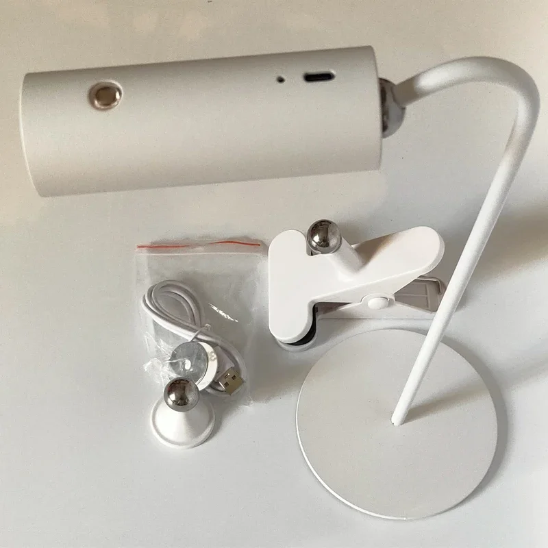 Usb-wiederaufladbare LED-schreibtischlampe mit berühren-schalter, augenschonendes nachtlicht für freundlicher, dimmbare, klappbare schreibtischlampe für schlafzimmer.: Ursprünglich Titel