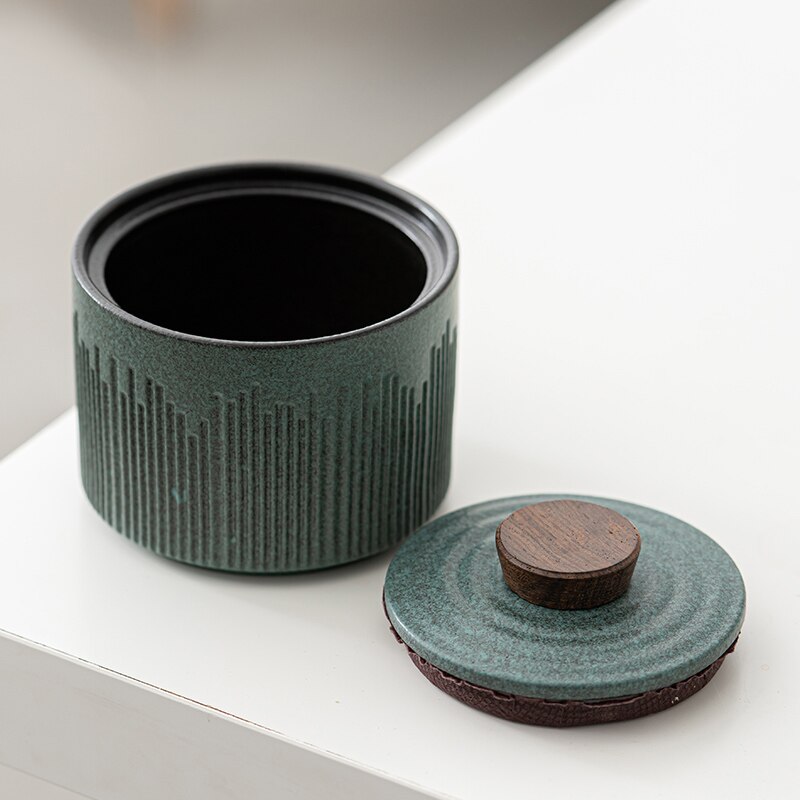 Ceramic Green Tea Caddy Household Storage Tank with Lid Kitchen Condiment Dispenser Sugar Bowl and Salt Bowl Desktop Ornaments