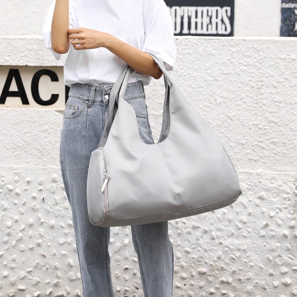 Nylon handväskor skuldra kvinnor resväskor weekend duffle bag vattentät multifunktionell stor organizer sportväska