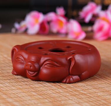 Lilla sand modige tropper tekande pude keramisk bundkrukke bakke te bærende te ceremoni tilbehør diameter 8cm: Heldig gris rød
