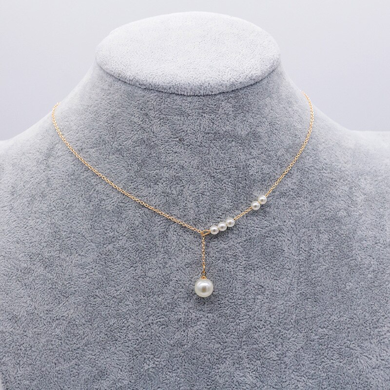 Sweet Accessories Pearl Necklace Women's Accessories Clavicle Fine Chain: Gold Tone