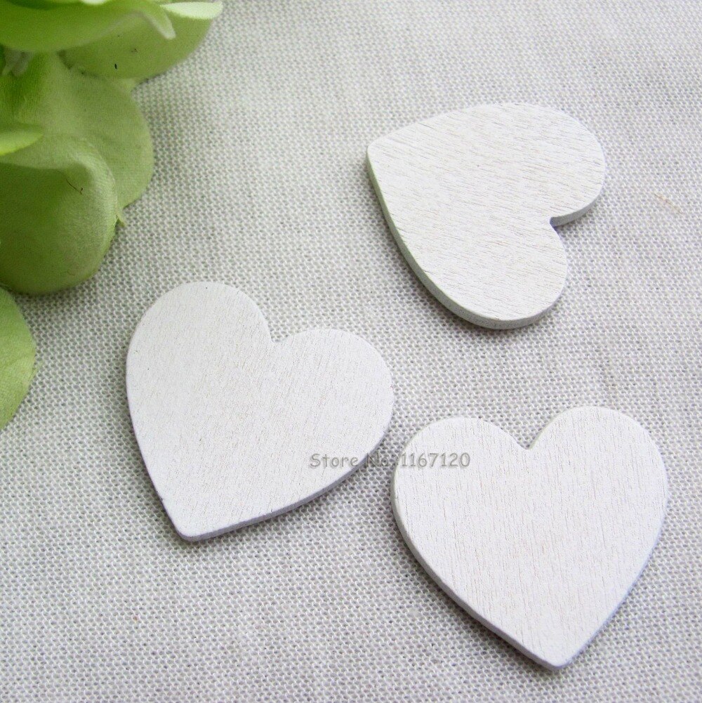 200 białe, różowo-złote, drewniane serduszka z motywem miłosnym, dekoracja stołu weselnego