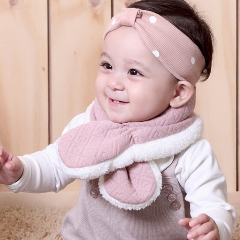 Macacão de inverno das crianças roupas de bebê manter quente cachecol miúdo coração forma padrão veludo gola de pele espessamento mais quente cachecol do bebê
