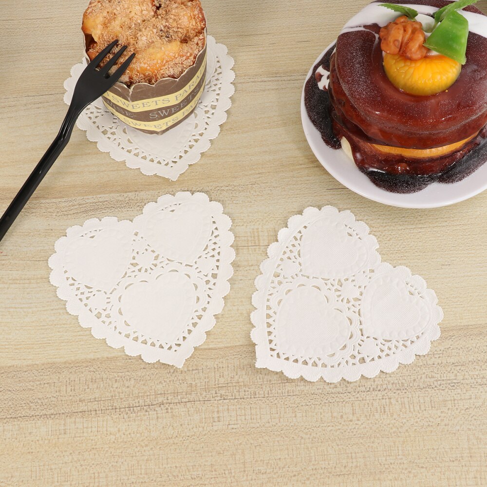 200 blätter Weiß 4 Zoll Herz bilden Spitze Deckchen Öl-Absorbieren Einweg Kuchen Kasten Liner Aushöhlen Verpackung Papier Pad
