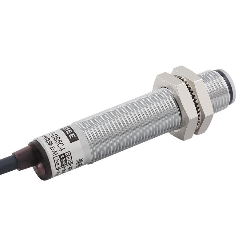 M8 Diffuse Reflection Photoelectric on-off E3F1-DS5C4 Infrared Close Sensing 5cm DC Three-Wire PN Normally Open