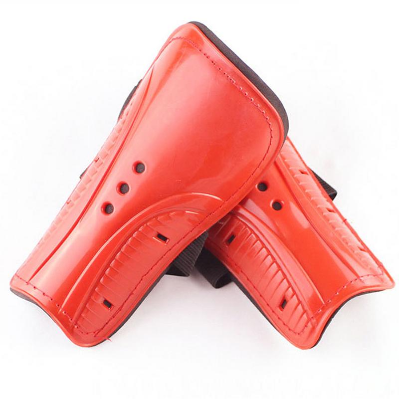 Professionelle Fußball Training Shin Guards Drei-Loch Leggings Fußball Sport Shin Pad Schutzhülle Für Erwachsene Kinder