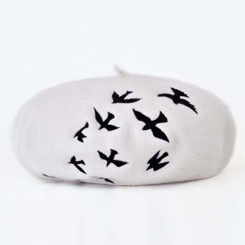 Boinas de lana de fieltro para mujer, Boina de artista bordada, gorro plano, sombreros de azafata para mujer: Blanco