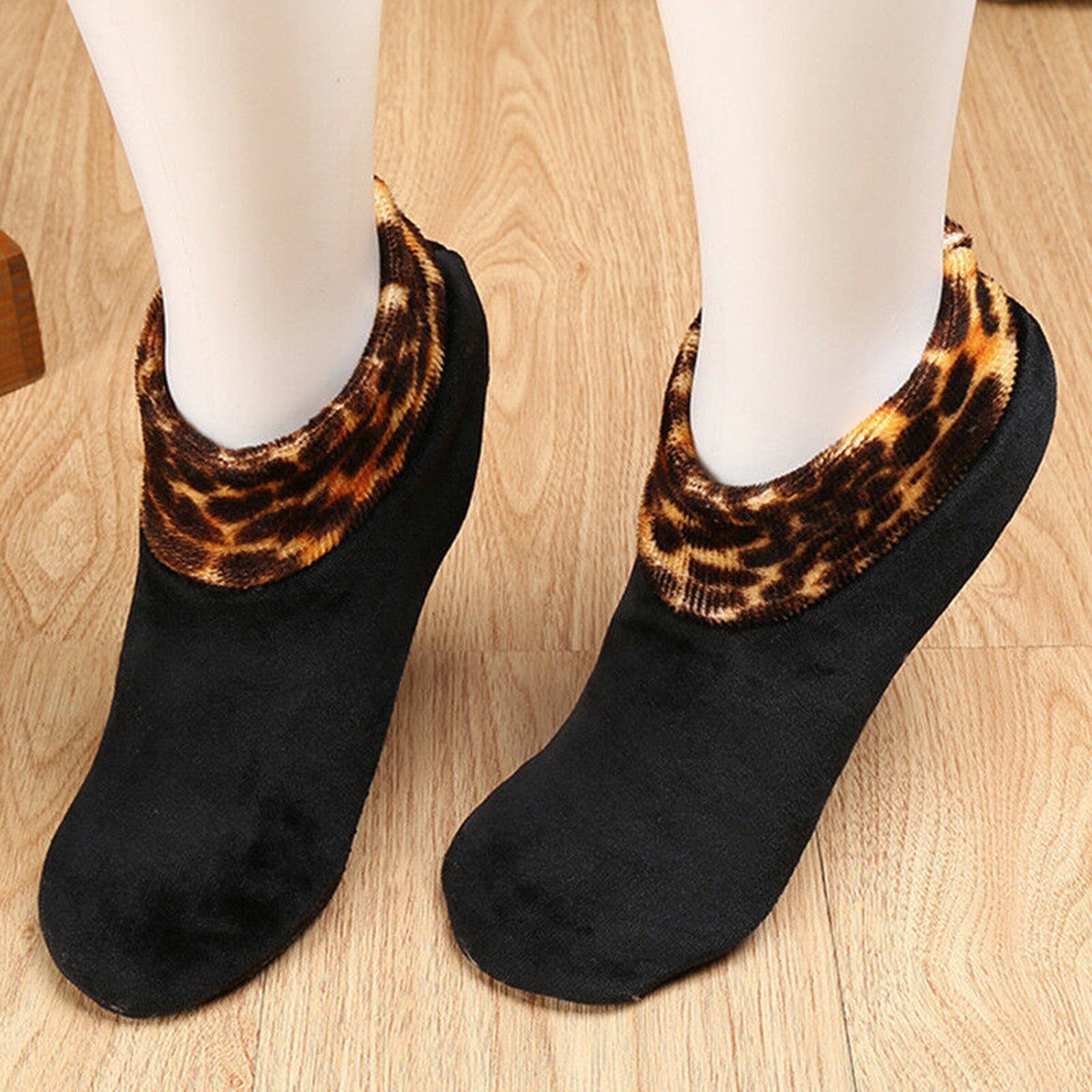 Women's Winter Warm Leopard Leg Warmers Bed Non Slip Home Indoor Non-slip Thermal Socks Female Winter Soft Outdoor Warm Socks: Black