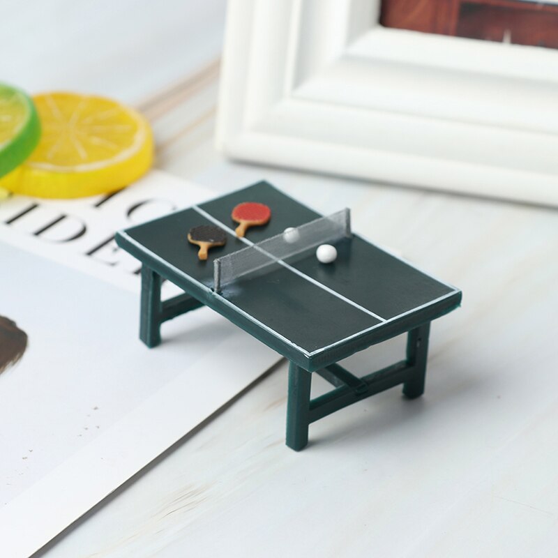 1/12 Dollhouse Tavolo Palla Da tennis mini Tavolo Da ping Pong con Le Palle e Racchette Bambola Decorazione Della Casa