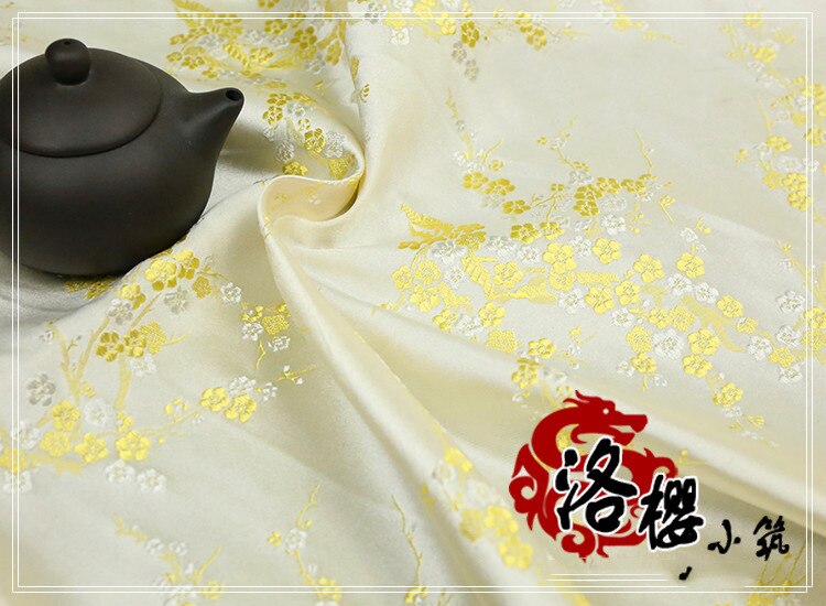 Tyk kinesisk damask kostume kjole kapper qipao tøj kimono satin blomme jacquard brokade stoffer: Gul plue og hvid