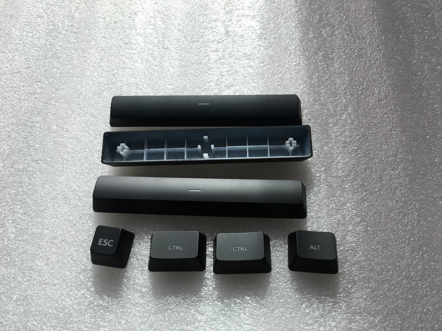 1 piece original ESC Ctrl Alt Space key cap for Logitech G413 Keyboard also have bracket foot sticker in stock