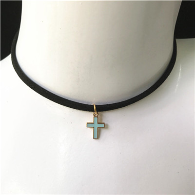 Gargantilla gótica Retro, Collar Punk de terciopelo negro para mujer, Collar con colgante de Cruz corta, joyería, bisutería, al por mayor: Zinc negro plateado