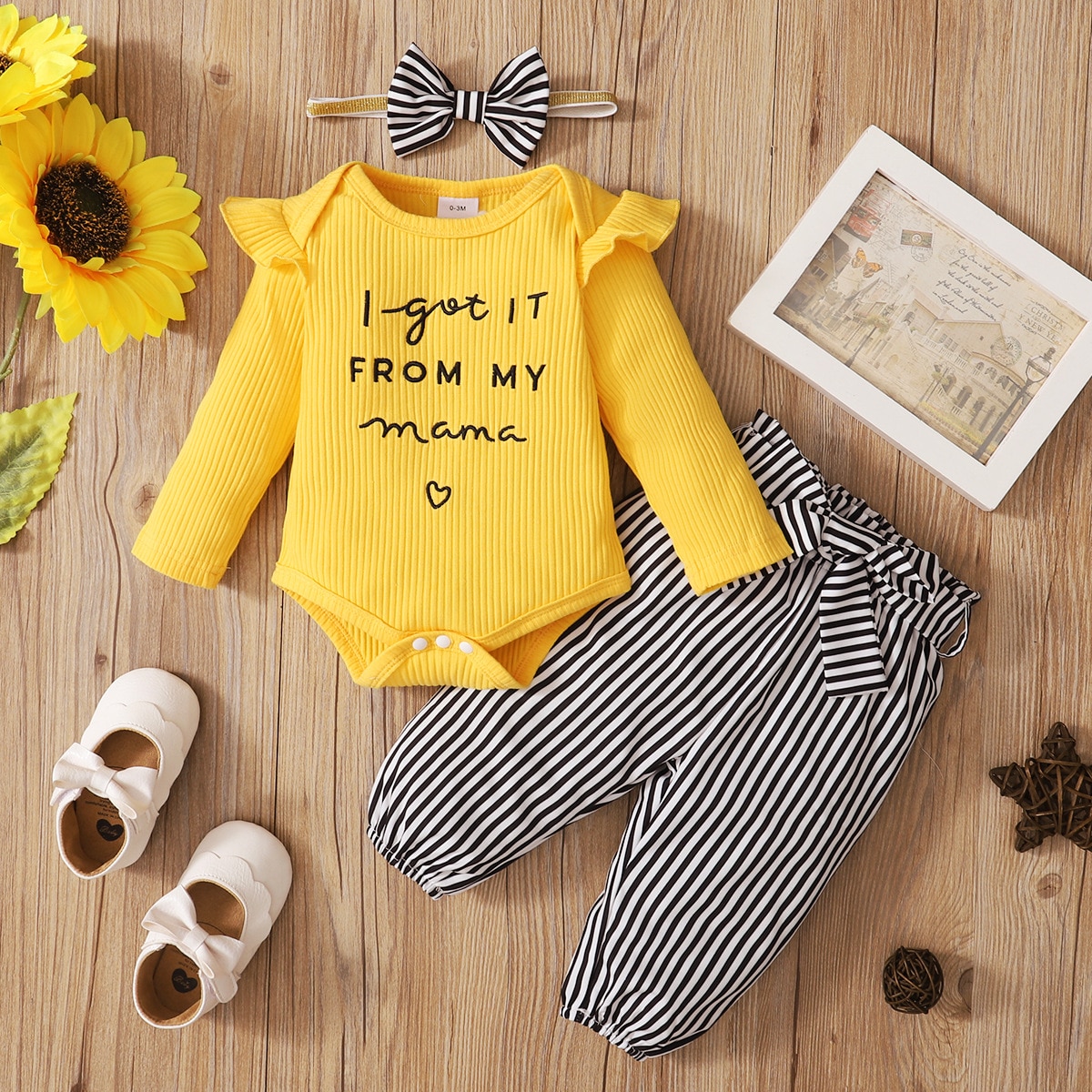 Prowow 0-12m neugeborenen-mädchen-kleidungsset, gestrickter strampler mit buchstabenprint + geblümte Schlauch mit schleife + stirnband, frühlings-babykleidungsoutfits: Gelb / 9-12m
