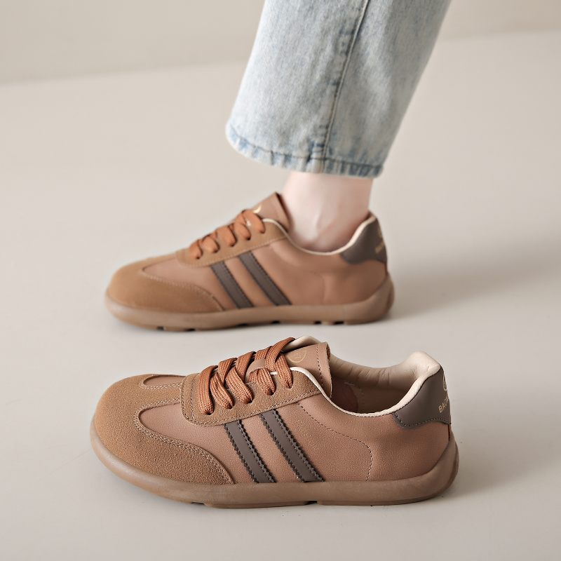 Damesschoenen Herfst Mode Casual Schoenen College Stijl Brede Neus Zachte Comfortabele Platte Schoenen Outdoor Casual Sportschoenen: Black / 40