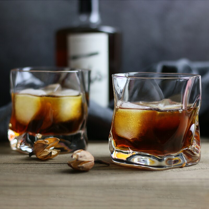 Kunst crumple whisky tumbler glas uregelmæssige folder verre vodka kopper personlighed brandy snifters iced whisky rock glas: 2 stykker