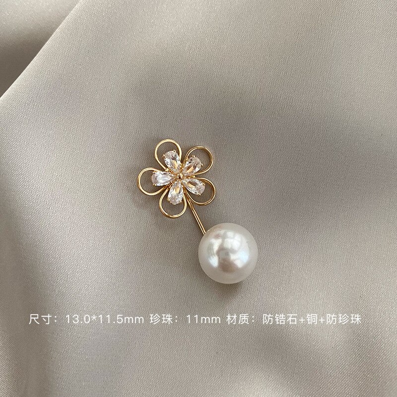 Brooch-Exposure Buckle Useful Product Cardigan Receiving Neckline Small Pin Fixed Clothes Decoration Safety Pin Pearl Accessorie: 10  Zircon Flower Style